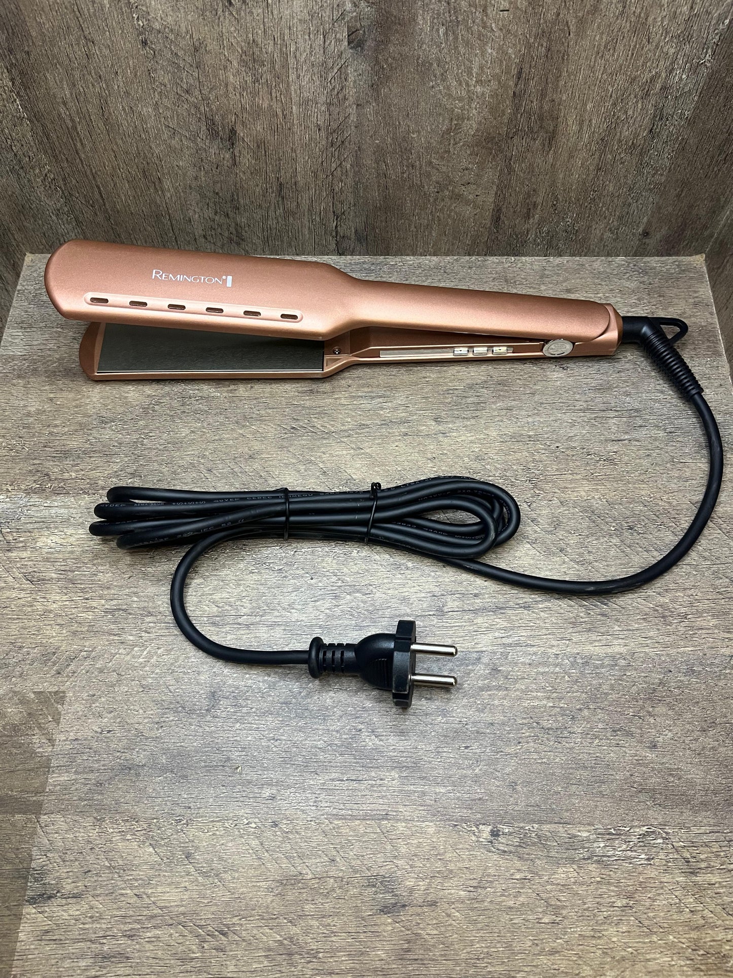 Remington Professional Hair Straightener – Wide Plate with heat adjustable